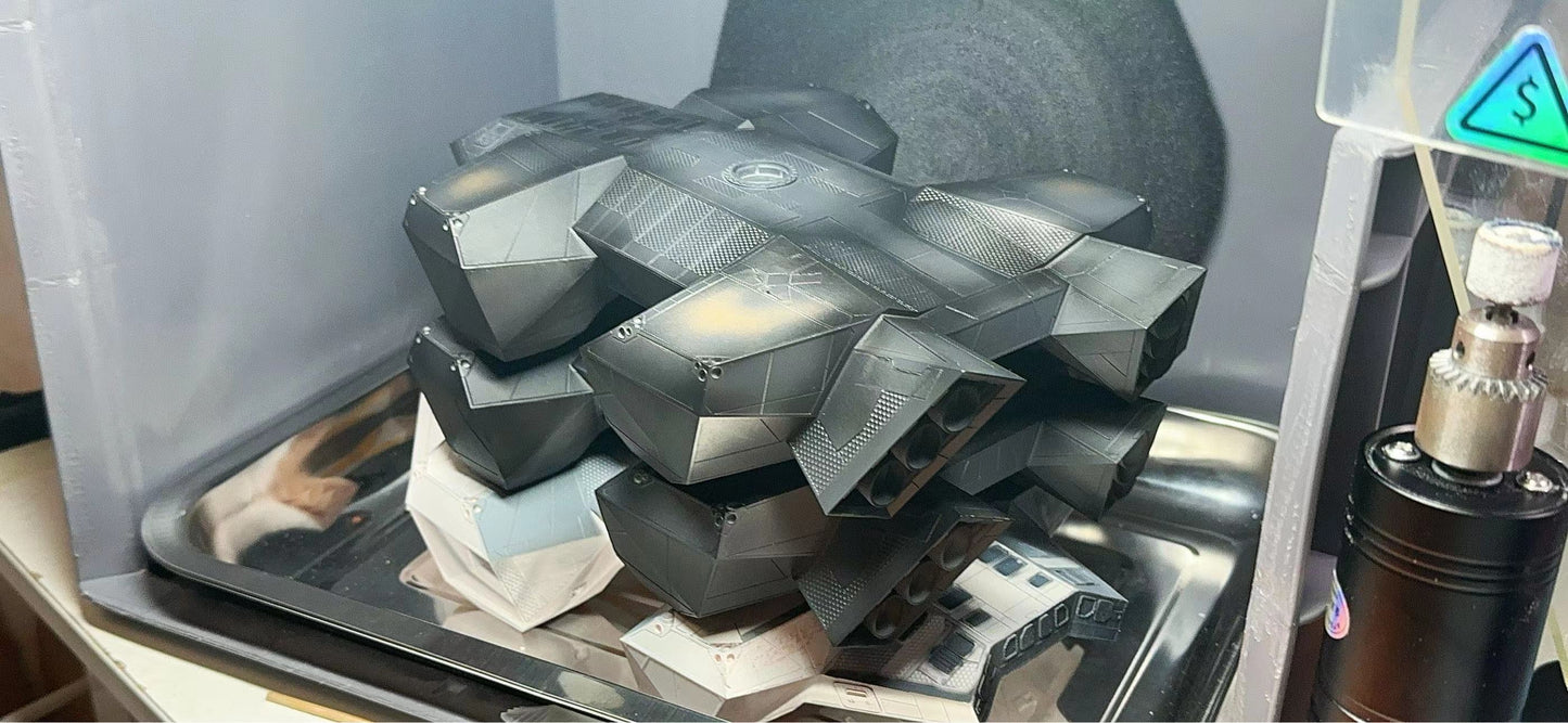 Unpainted Ranger and Lander models